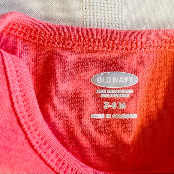 Baby Slogan Onesies’ about Aunties’ - Picture 3 of 7